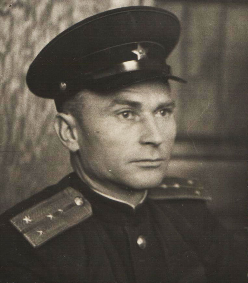 Соколов Г. Е. – бывший зам. командира по политической части 1-го сб. 92 гв. сп. 28 гв. сд. Житель города Бендеры.