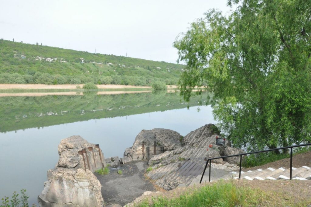 ДОТ районе сахзавода г. Рыбница