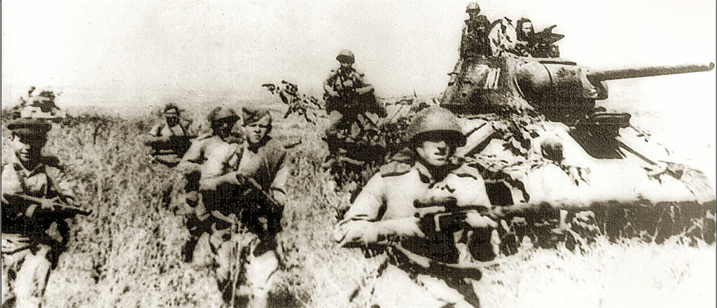 В бой идут танкисты 57-й армии III Украинского Фронта (август 1944)