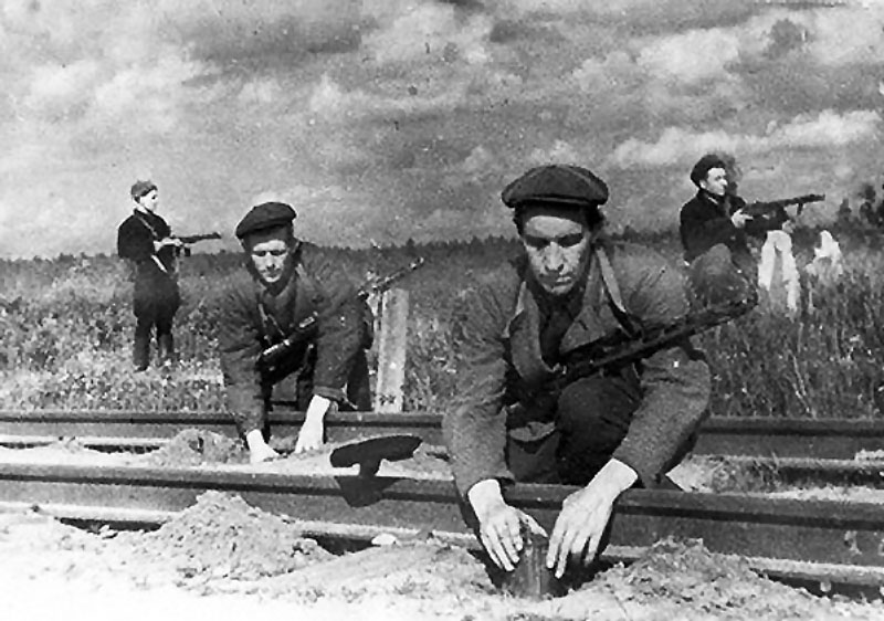 Подпольно – патриотическая борьба