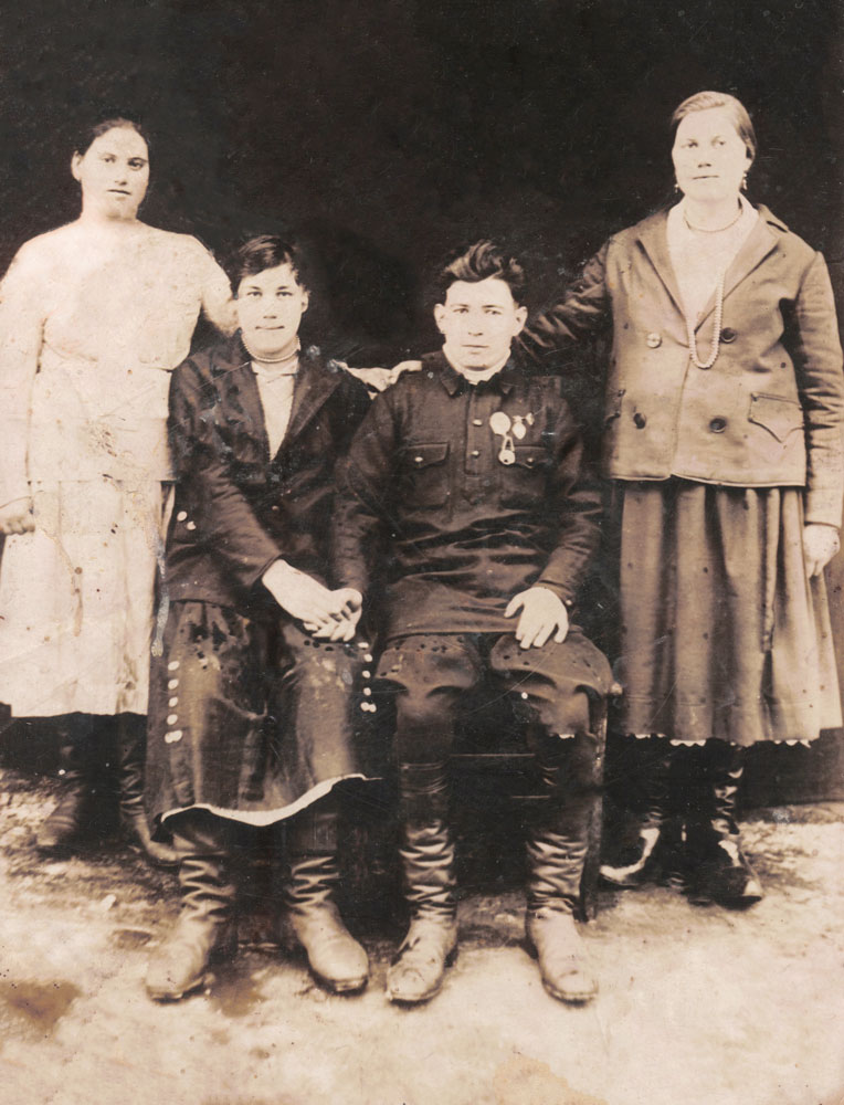 Будяк Н.Т.
руководитель подпольной группы в с. Ново-Котовск. 1934 г.